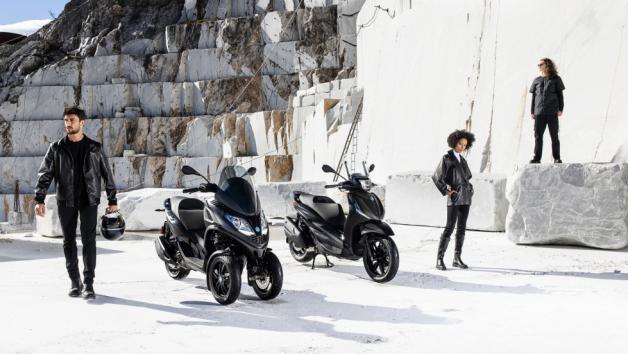 Piaggio Beverly & MP3: Νέα Deep Black έκδοση 